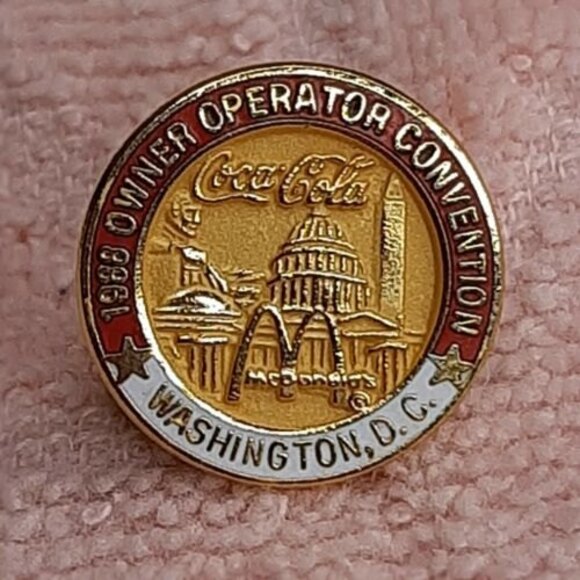 vtg 1988 McDonald's Coca-Cola Owner Operator Convention Washington DC lapel pin - Picture 2 of 7